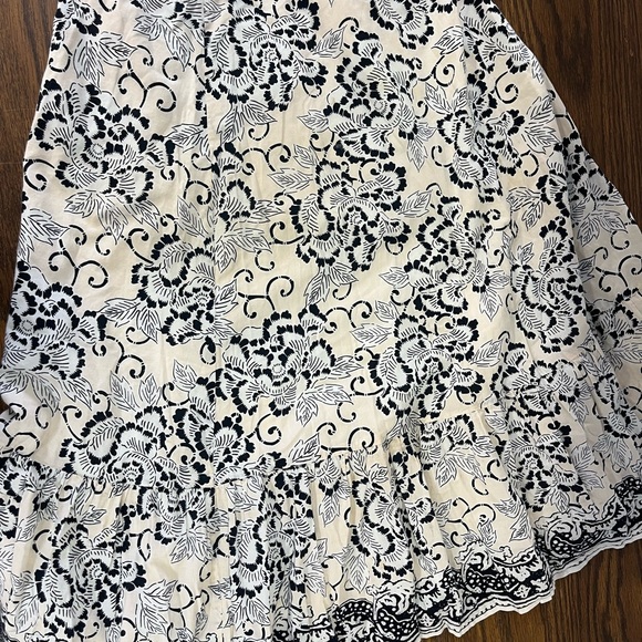 Black and White Ruffled A-Line Skirt for Cocktail Events - Picture 1 of 2